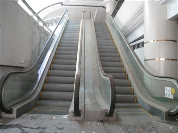 電梯行車拆除
